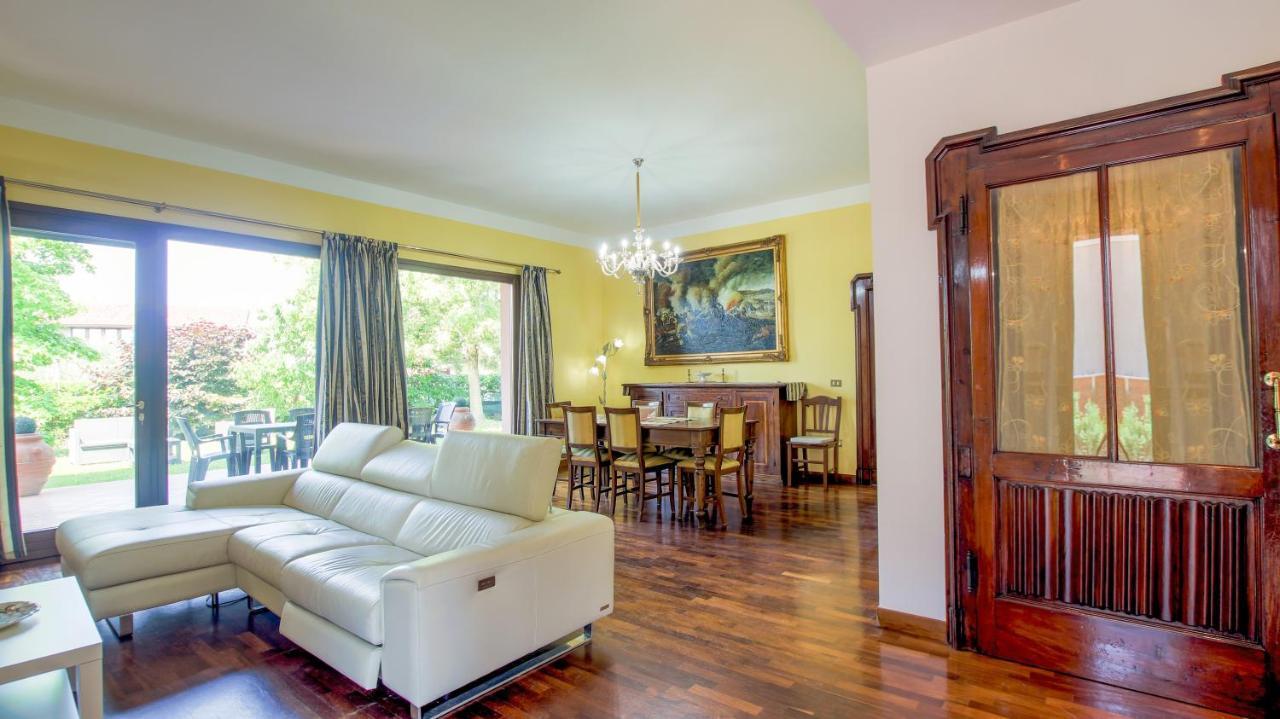 Villa Mio Desenzano del Garda Exterior foto